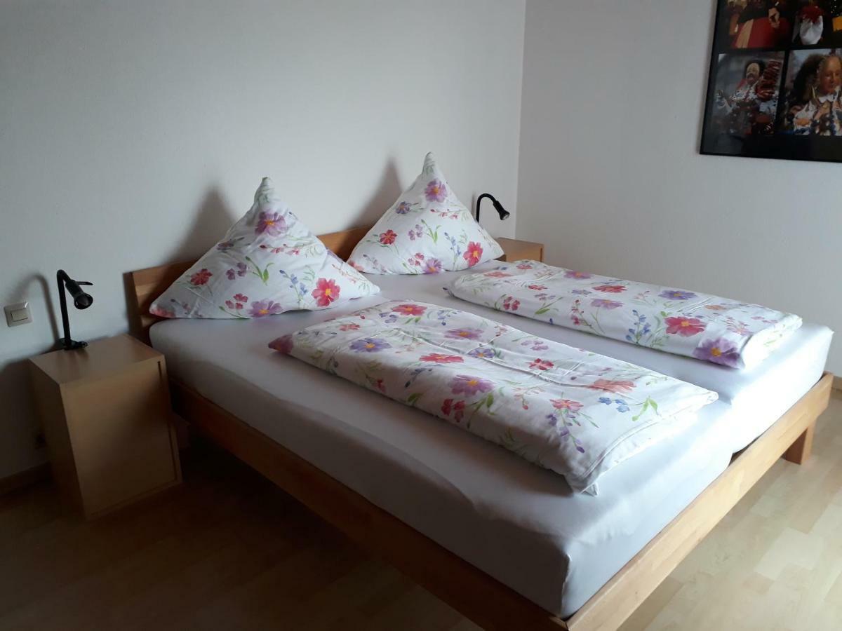 2-Zimmer-Ferienwohnung Gartenblick รอทท์ไวล์ ภายนอก รูปภาพ